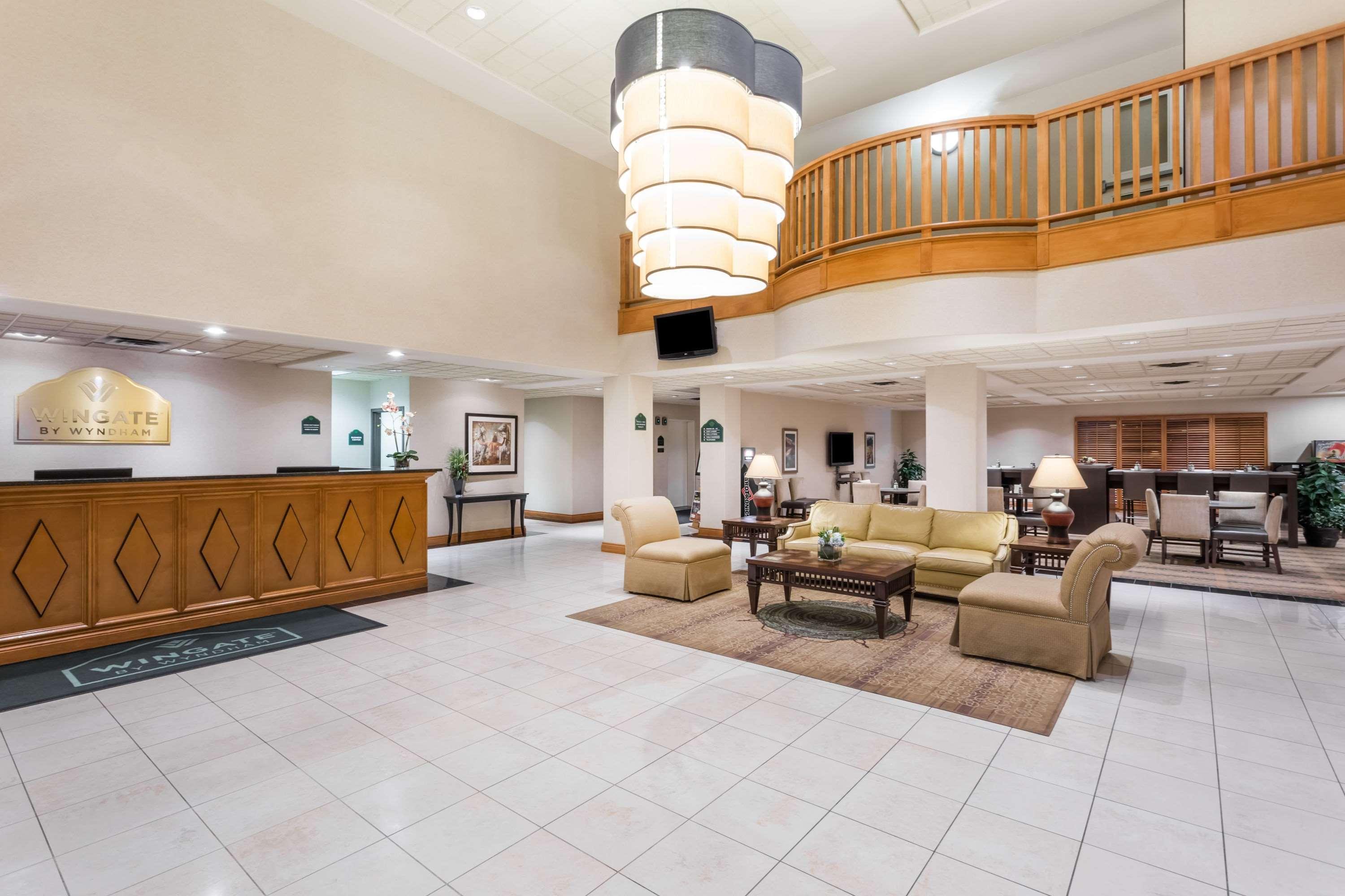 Wingate By Wyndham South Hotel 3*