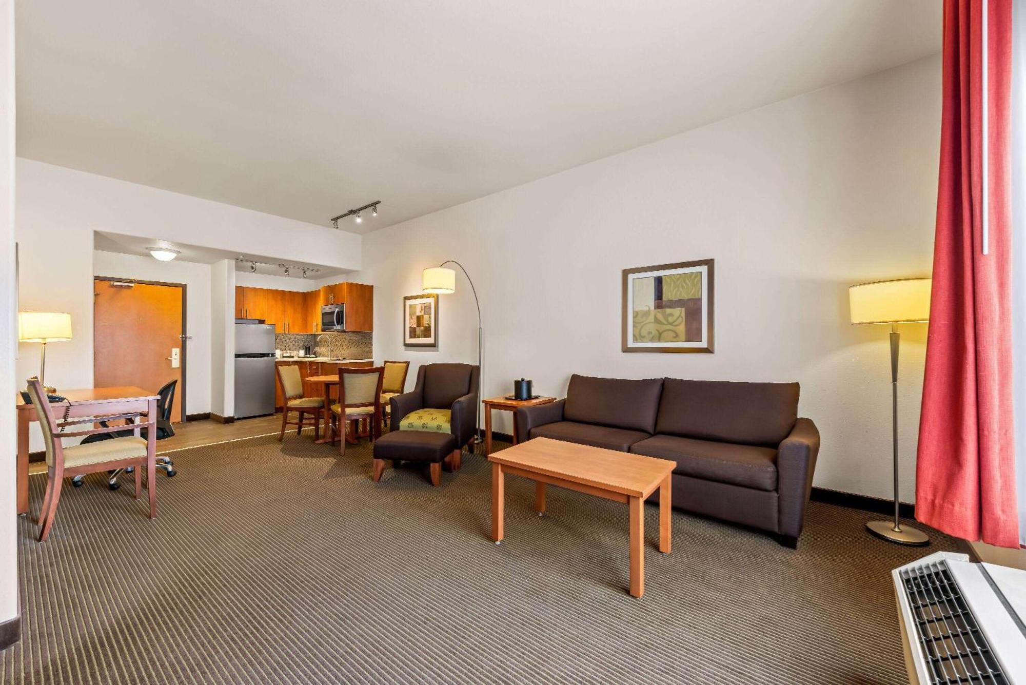 Wingate By Wyndham South Calgary