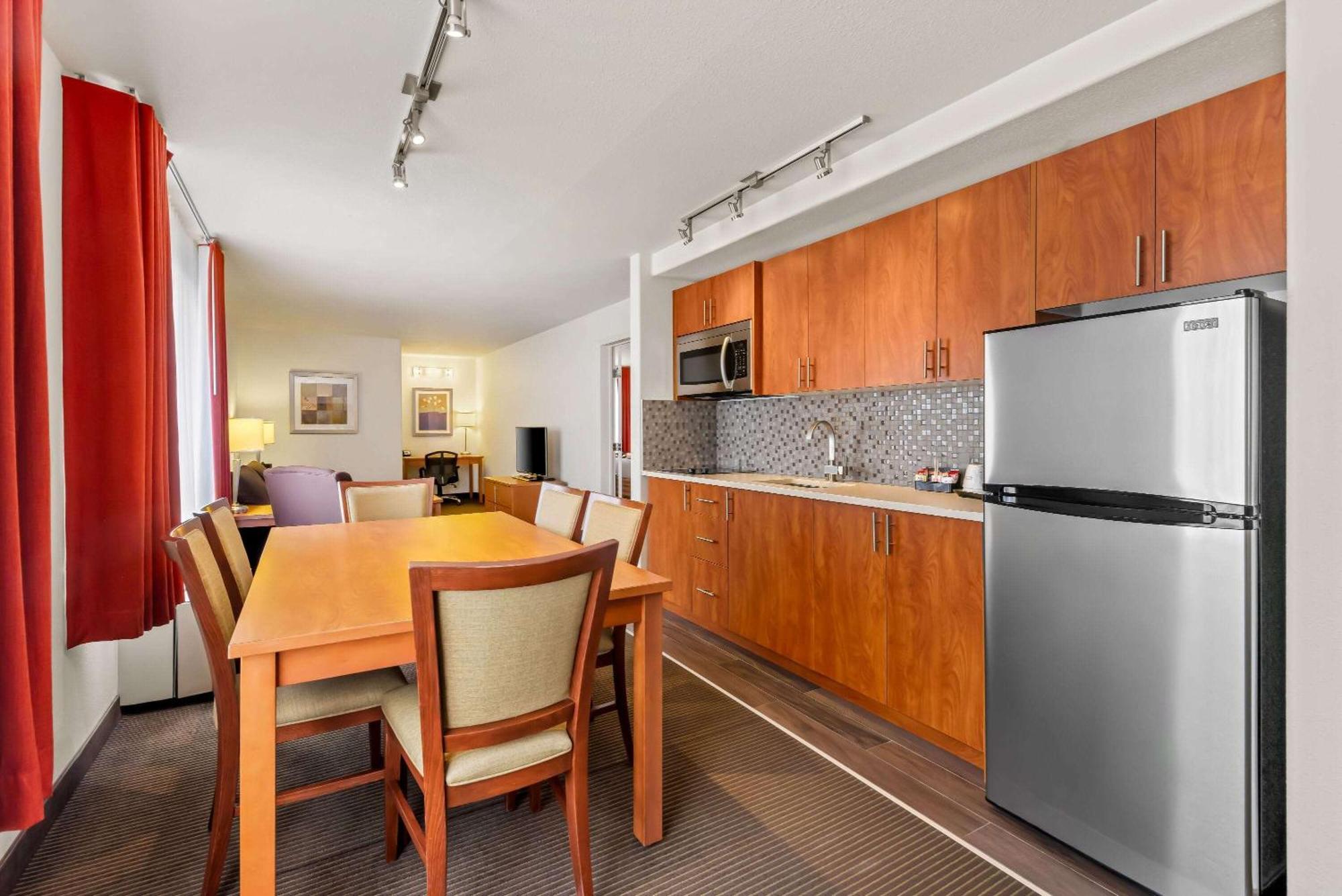Wingate By Wyndham South Calgary