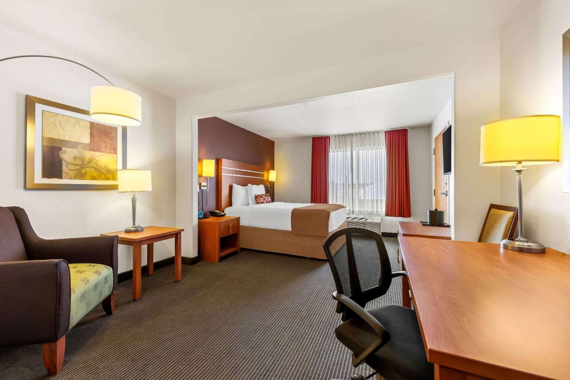 Wingate By Wyndham South Calgary