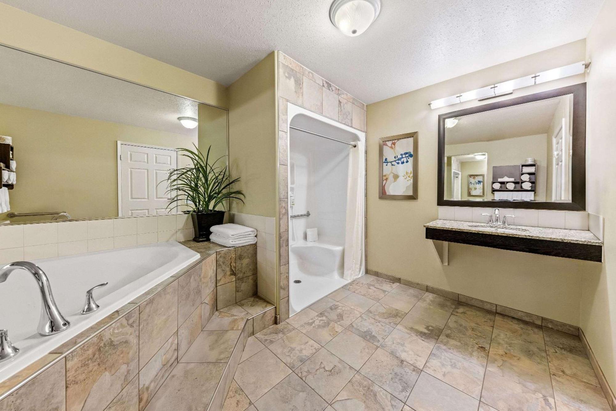 Wingate By Wyndham South 3* Calgary